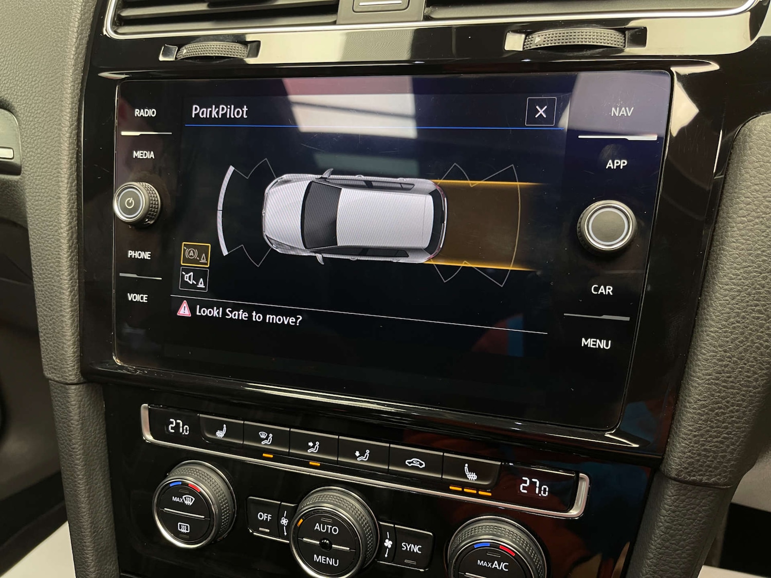 Used Volkswagen Golf 2018 for sale - 77790741: Photo 18