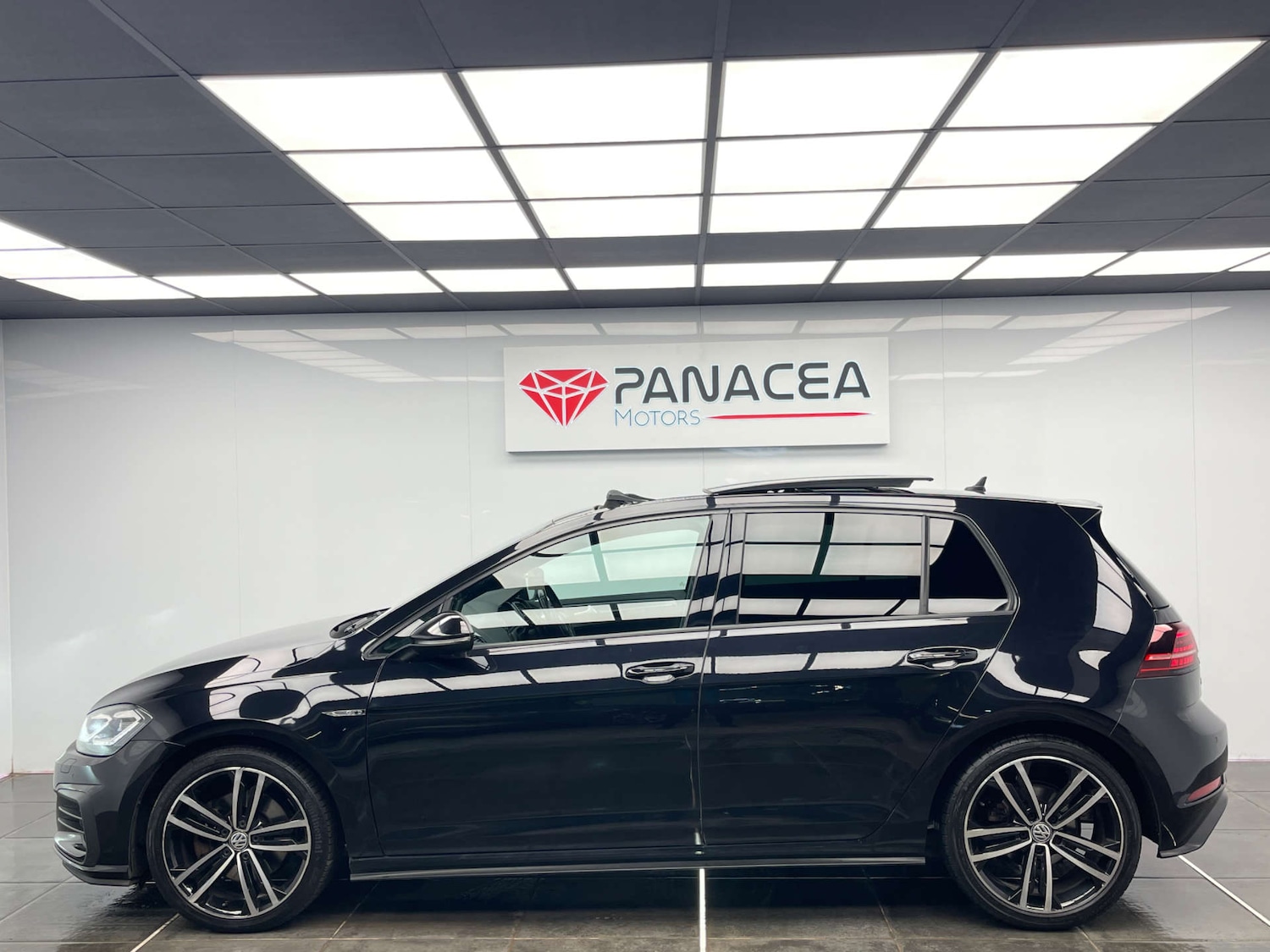 Used Volkswagen Golf 2018 for sale - 77790741: Photo 25