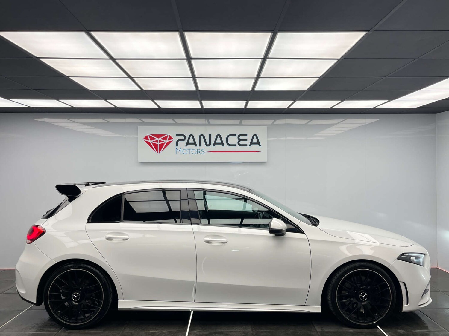 Used Mercedes-Benz A-Class 2018 for sale - 76363654: Photo 4