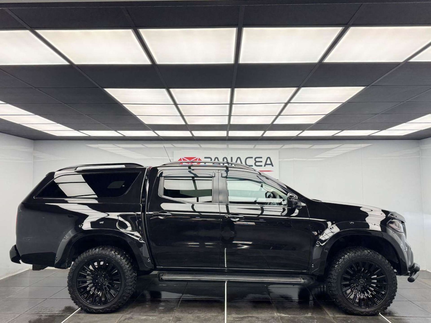 Used Mercedes-Benz X Class 2018 for sale - 76601677: Photo 4