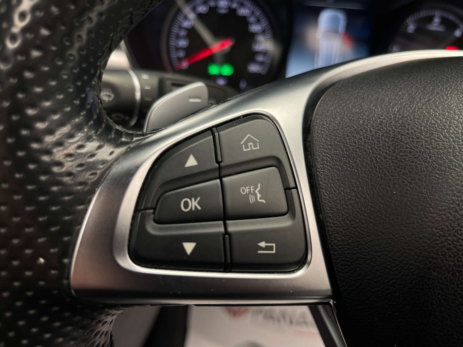 Used Mercedes-Benz C Class 2018 for sale - 77413343: Photo 15