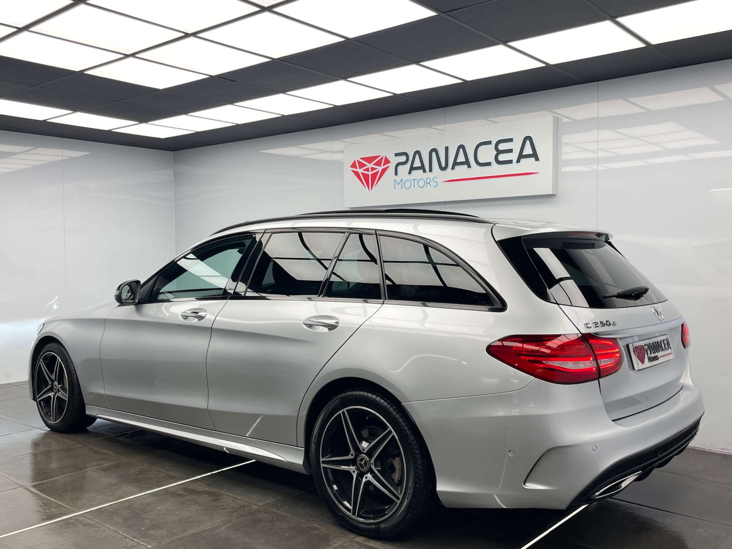 Used Mercedes-Benz C Class 2018 for sale - 77413343: Photo 29