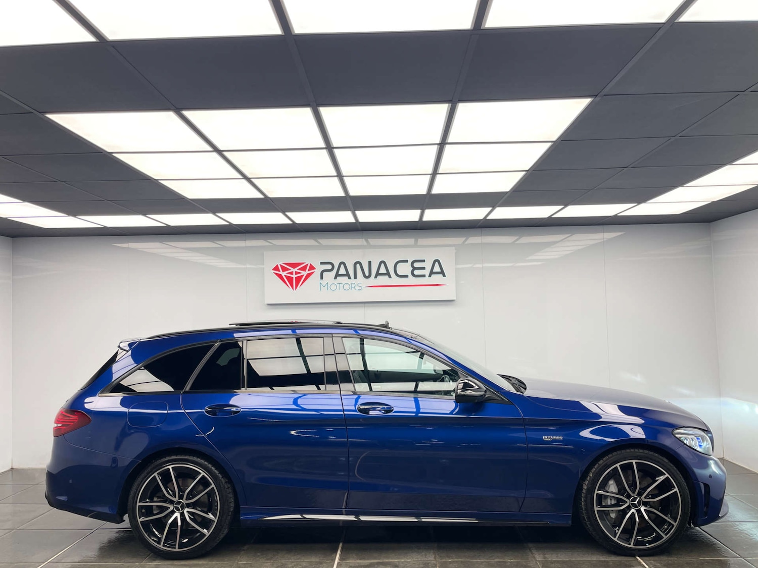 Used Mercedes-Benz C Class 2021 for sale - 77428239: Photo 2