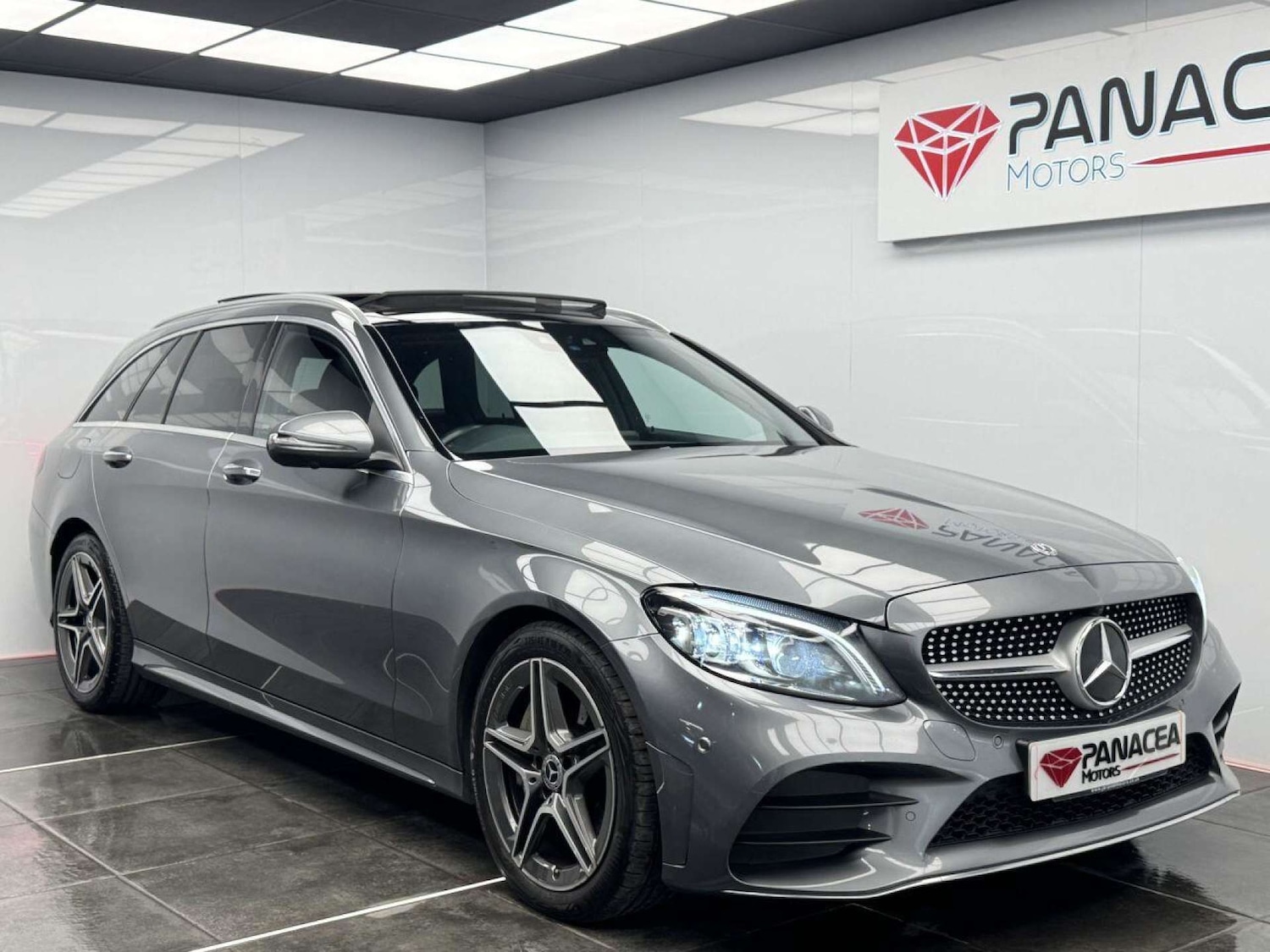 Used Mercedes-Benz C Class 2019 for sale - 77542708: Photo 1