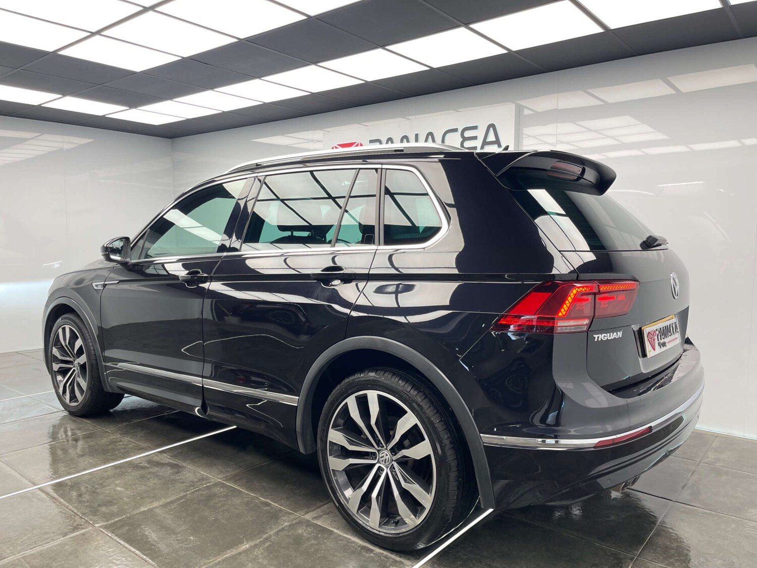 Used Volkswagen Tiguan 2017 for sale - 77762291: Photo 38