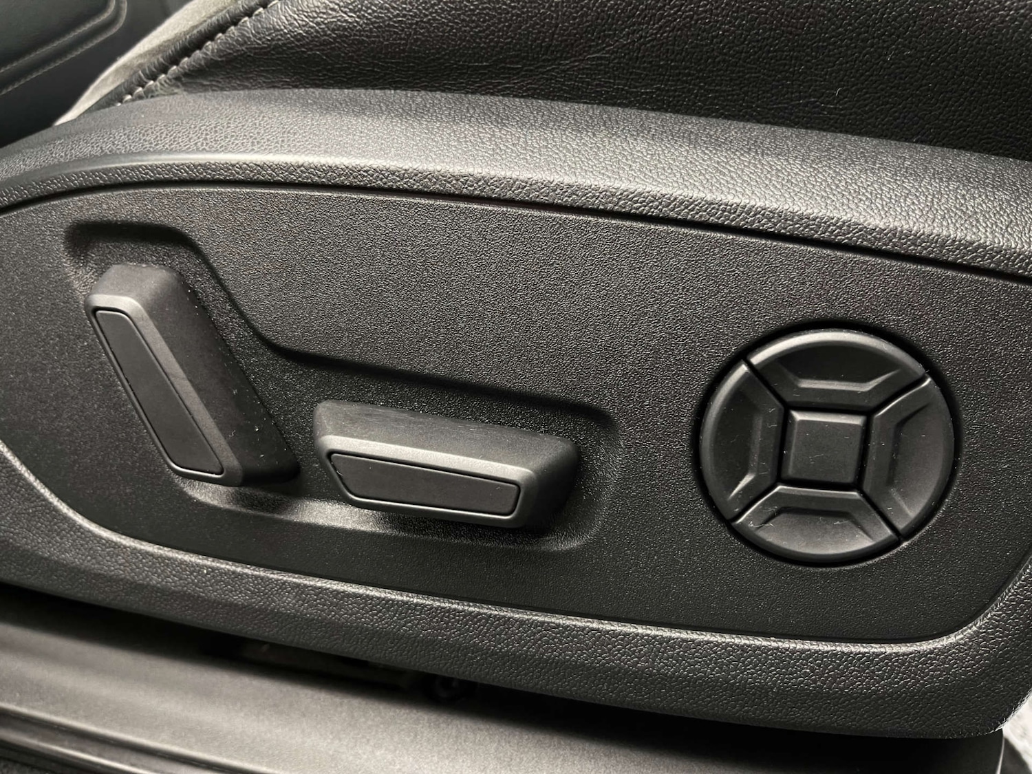 Used Audi Q3 2020 for sale - 76665414: Photo 13