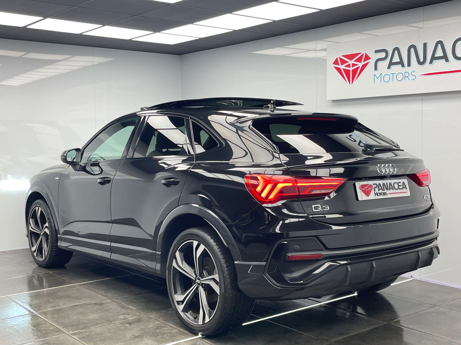 Used Audi Q3 2020 for sale - 76665414: Photo 32