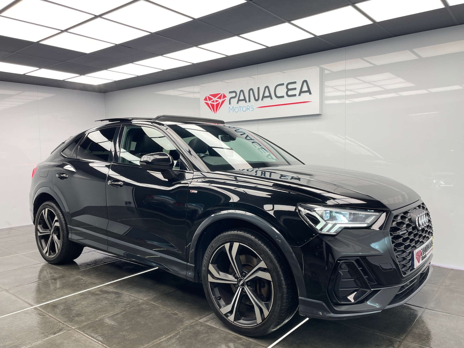 Used Audi Q3 2020 for sale - 76665414: Photo 4