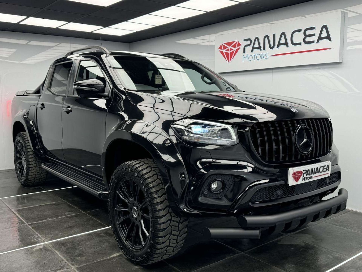 Used Mercedes-Benz X-Class 2017 for sale - 76126428: Photo 1