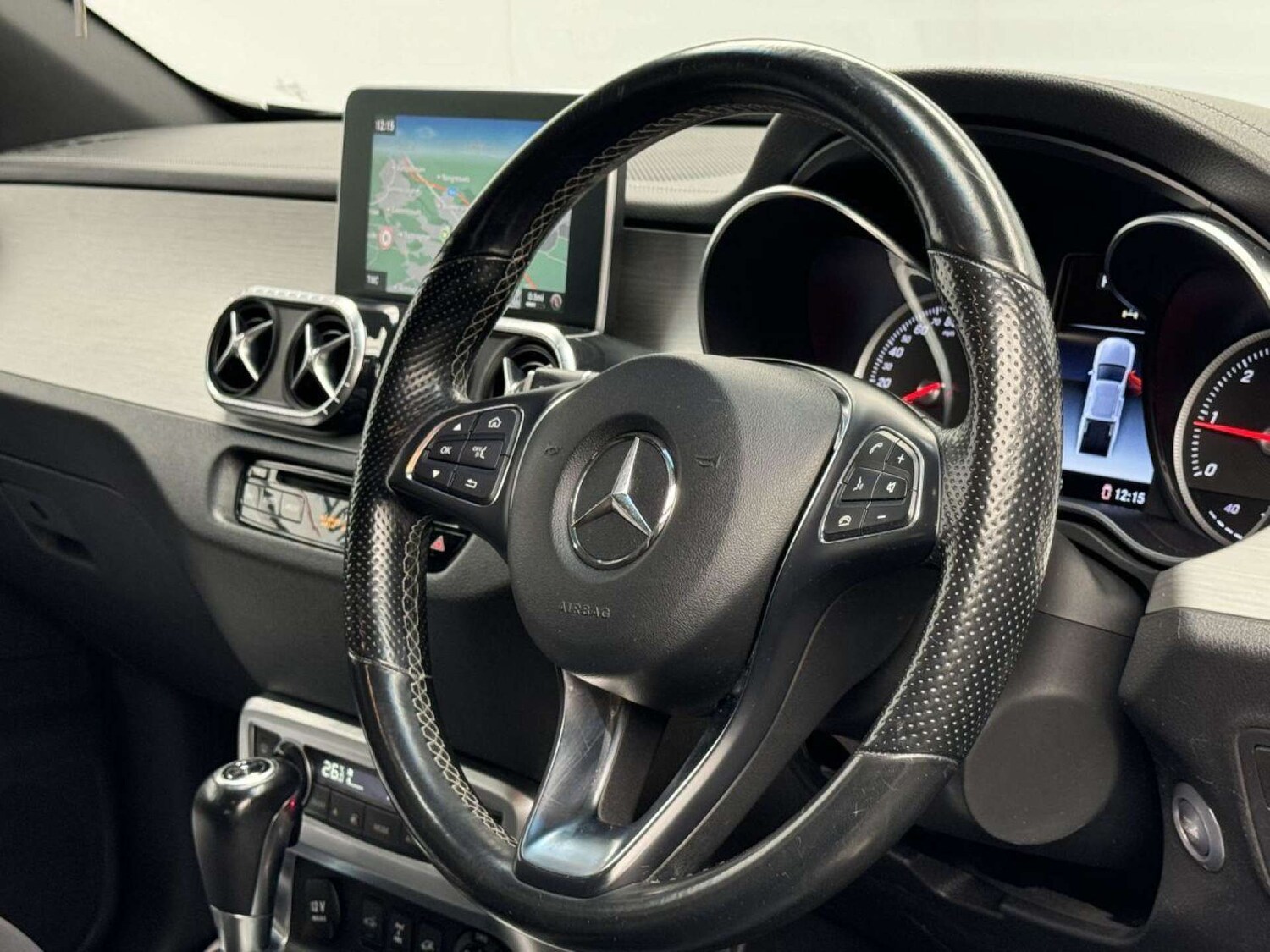 Used Mercedes-Benz X-Class 2017 for sale - 76126428: Photo 16