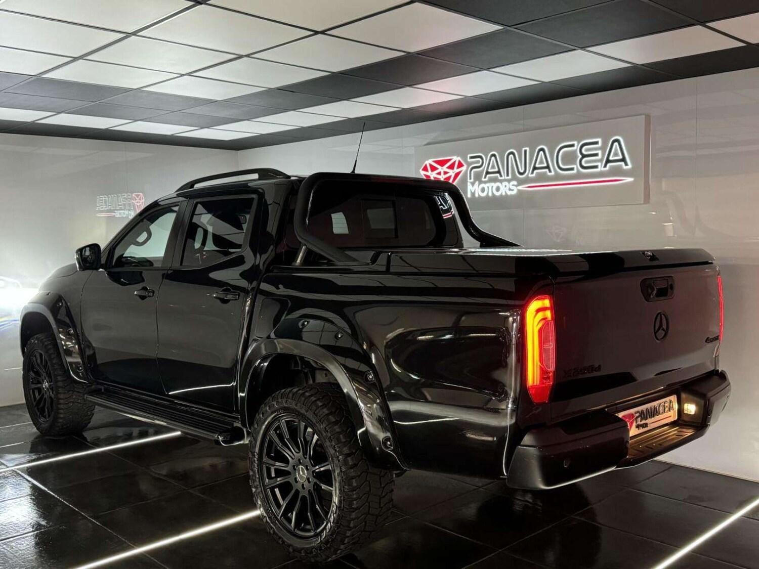 Used Mercedes-Benz X-Class 2017 for sale - 76126428: Photo 27