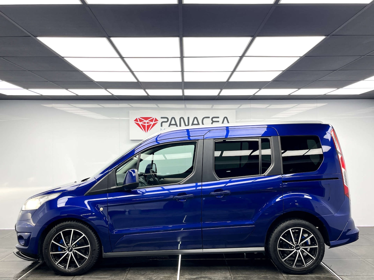 Used Ford Tourneo Connect 2017 for sale - 76333072: Photo 7