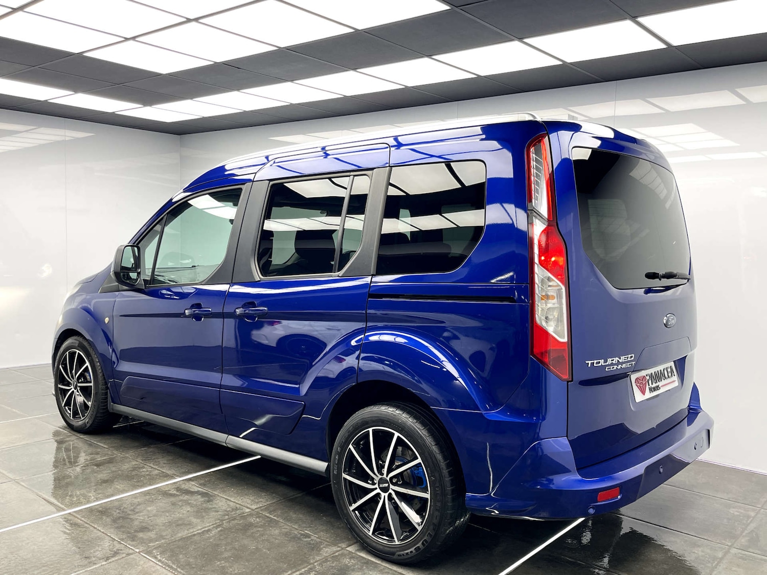 Used Ford Tourneo Connect 2017 for sale - 76333072: Photo 8