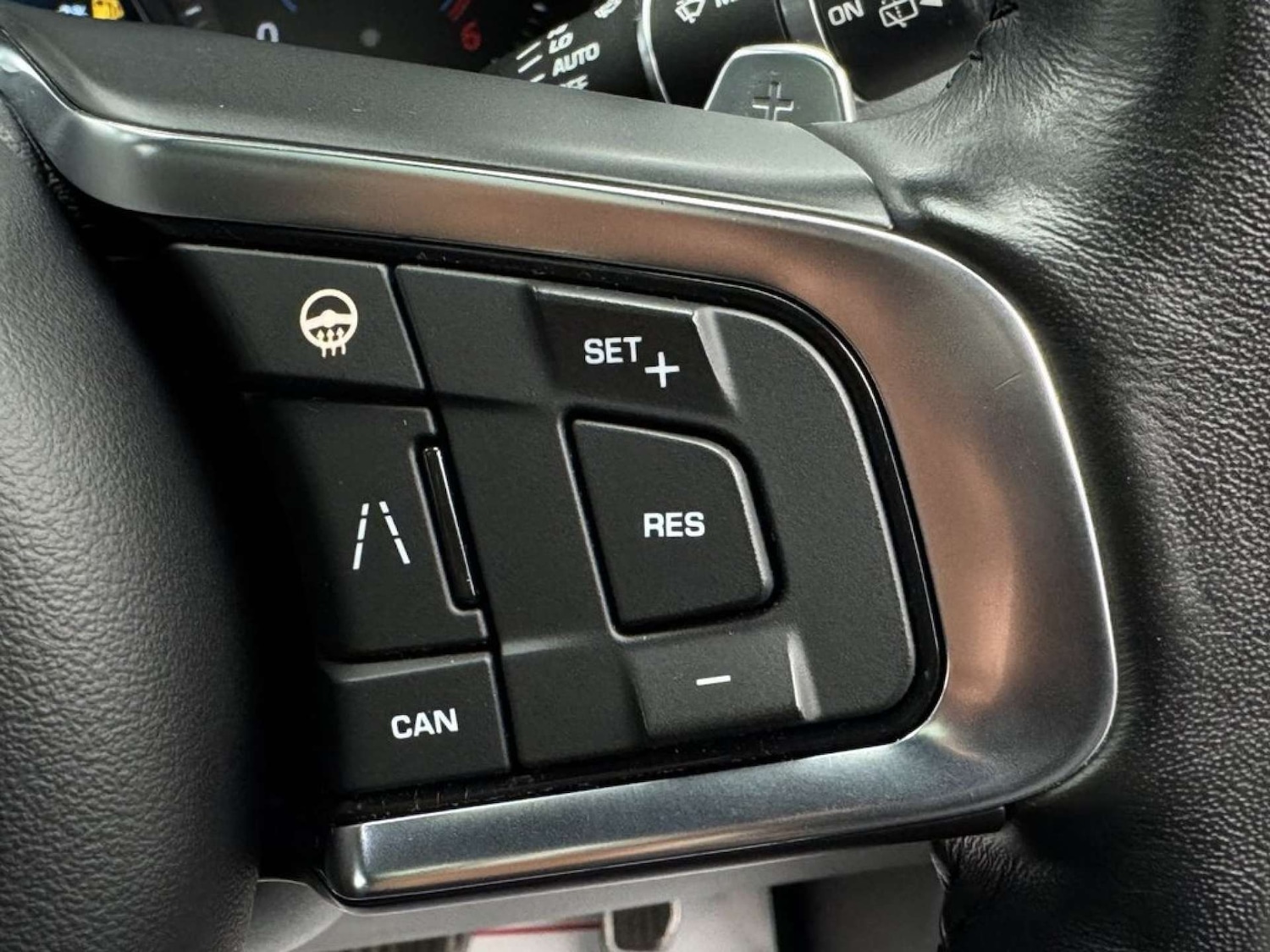 Used Jaguar F-Pace 2019 for sale - 76536199: Photo 16