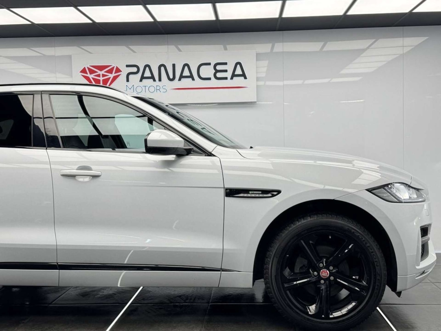 Used Jaguar F-Pace 2019 for sale - 76536199: Photo 20