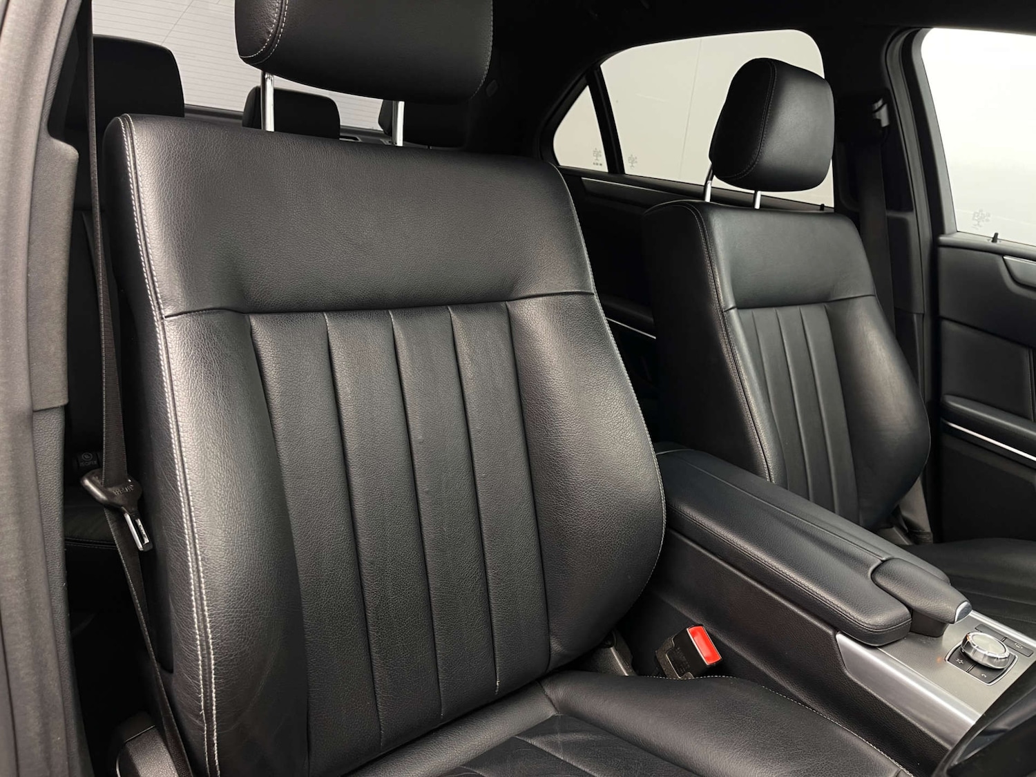 Used Mercedes-Benz E Class 2014 for sale - 77734943: Photo 12