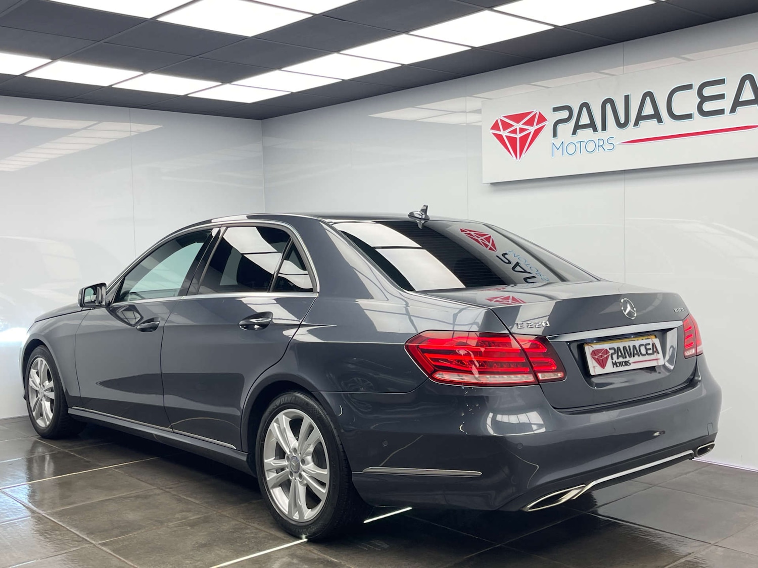 Used Mercedes-Benz E Class 2014 for sale - 77734943: Photo 25