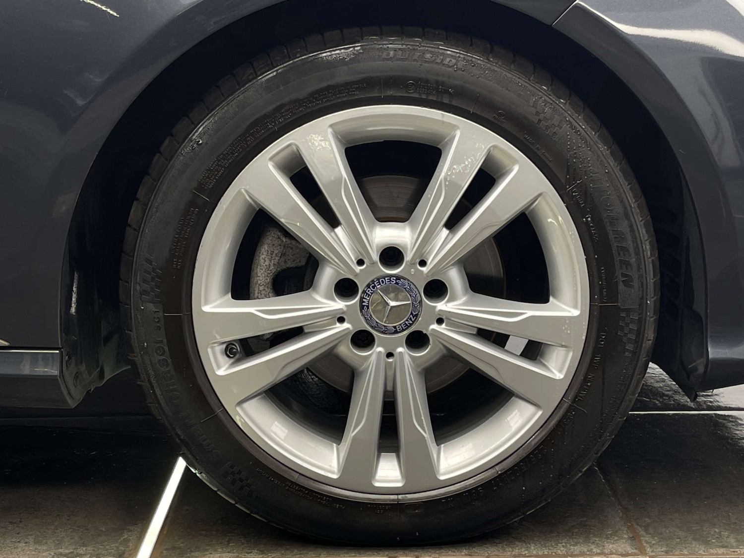 Used Mercedes-Benz E Class 2014 for sale - 77734943: Photo 3