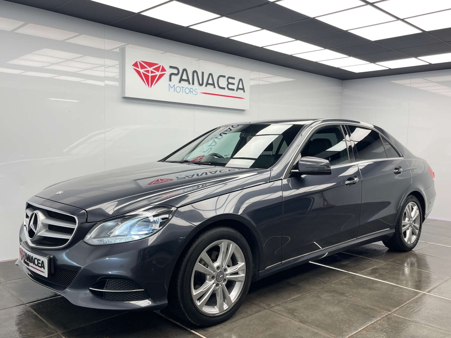 Used Mercedes-Benz E Class 2014 for sale - 77734943: Photo 31