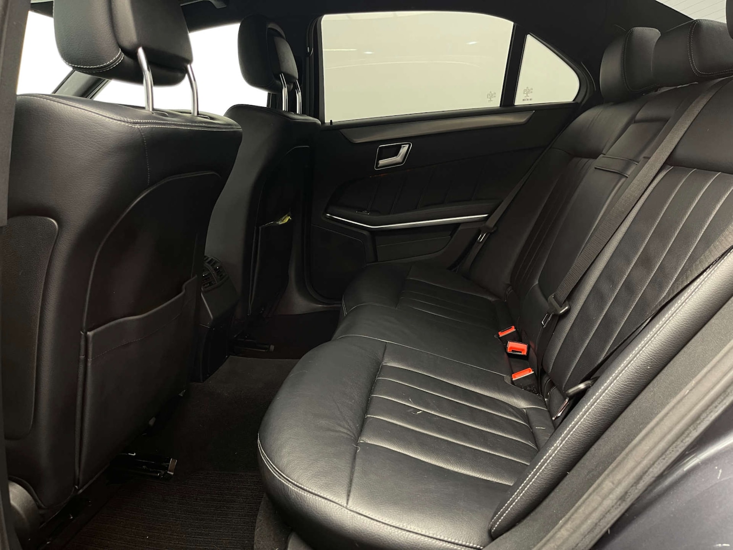 Used Mercedes-Benz E Class 2014 for sale - 77734943: Photo 34