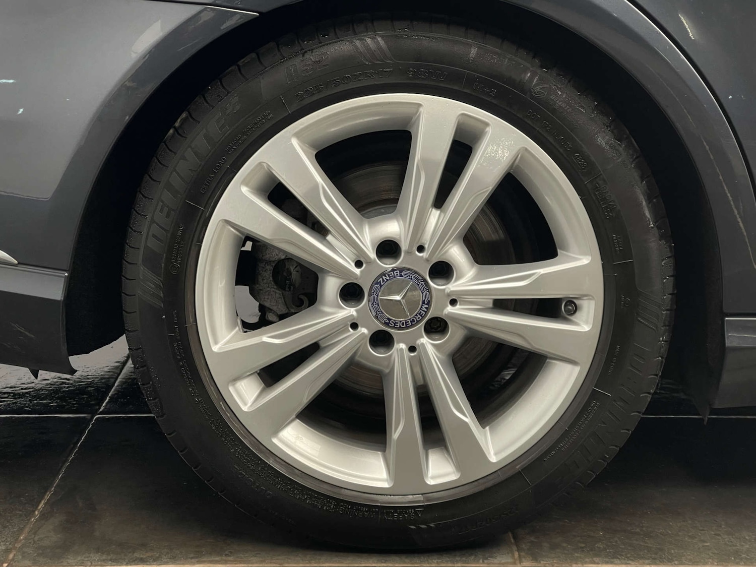 Used Mercedes-Benz E Class 2014 for sale - 77734943: Photo 4