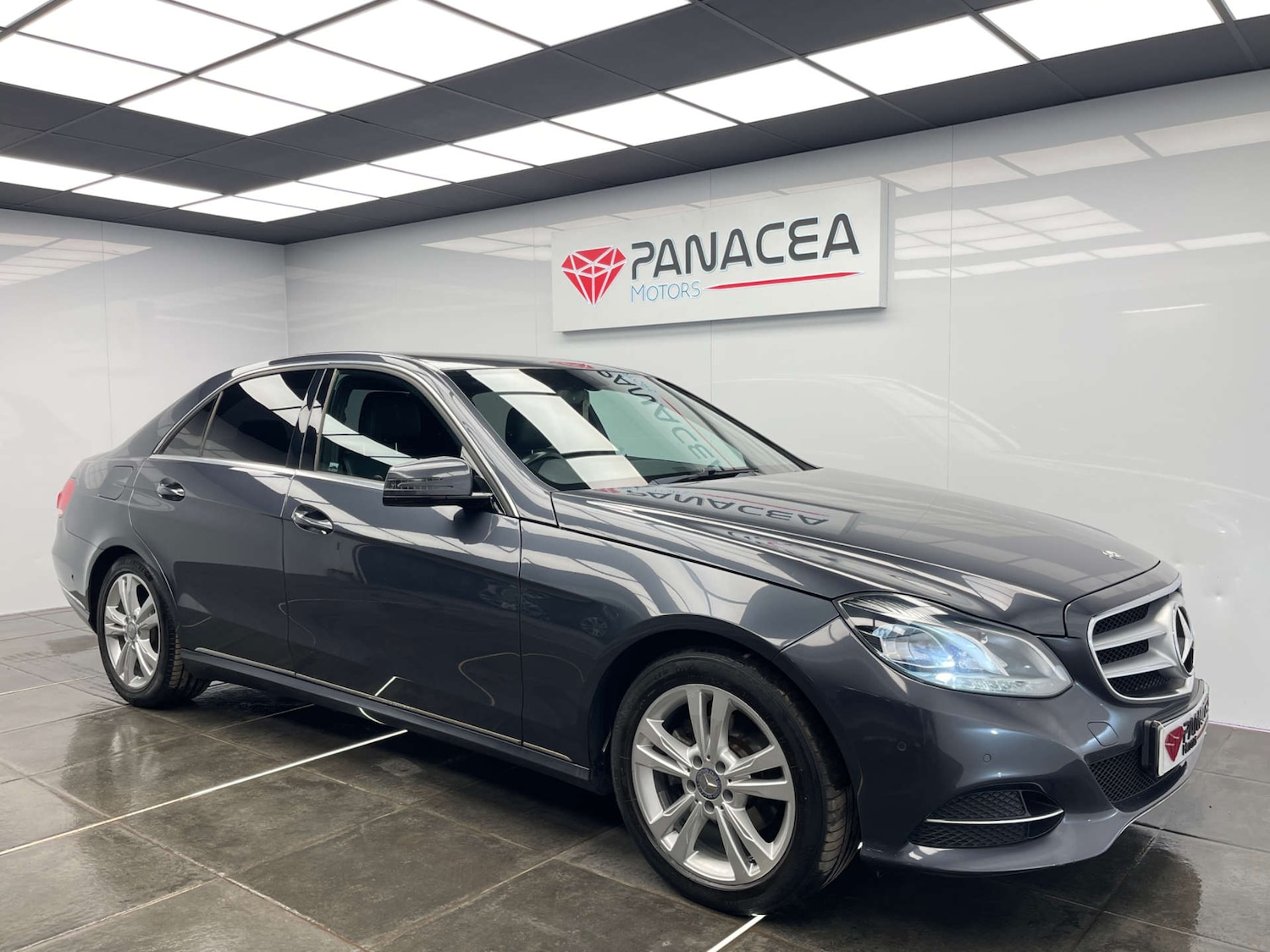 Used Mercedes-Benz E Class 2014 for sale - 77734943: Photo 6