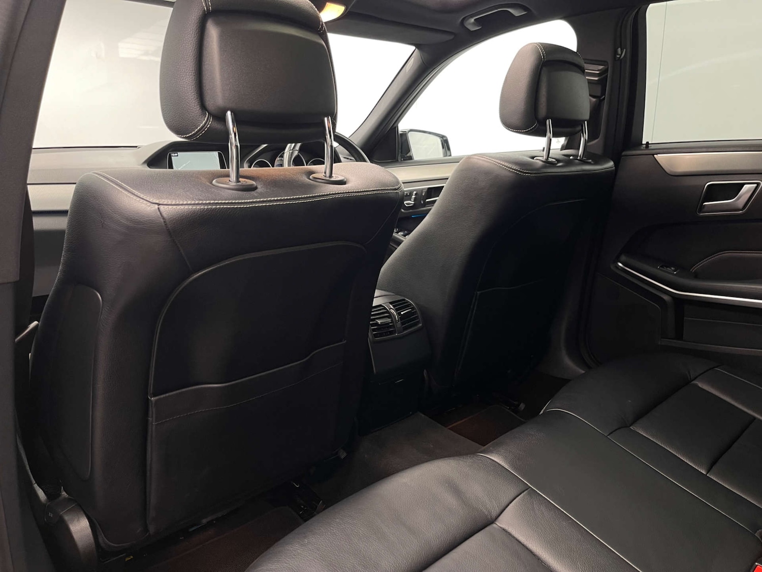 Used Mercedes-Benz E Class 2016 for sale - 77350552: Photo 38