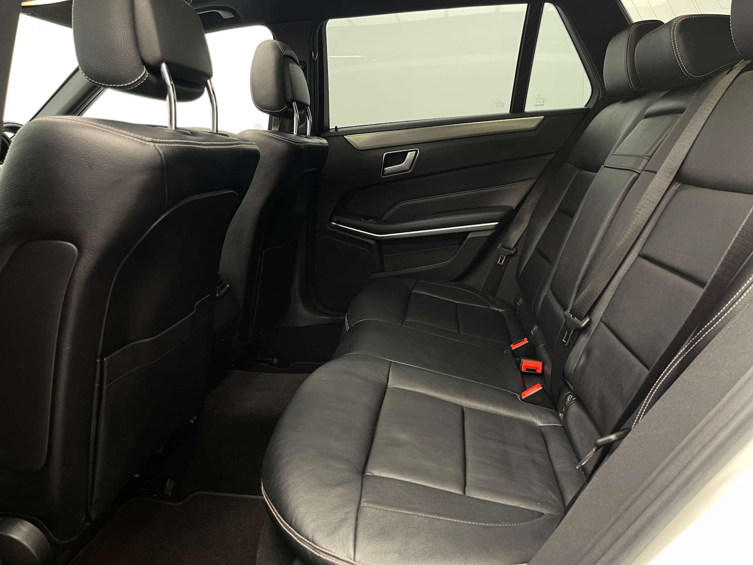 Used Mercedes-Benz E Class 2016 for sale - 77350552: Photo 40