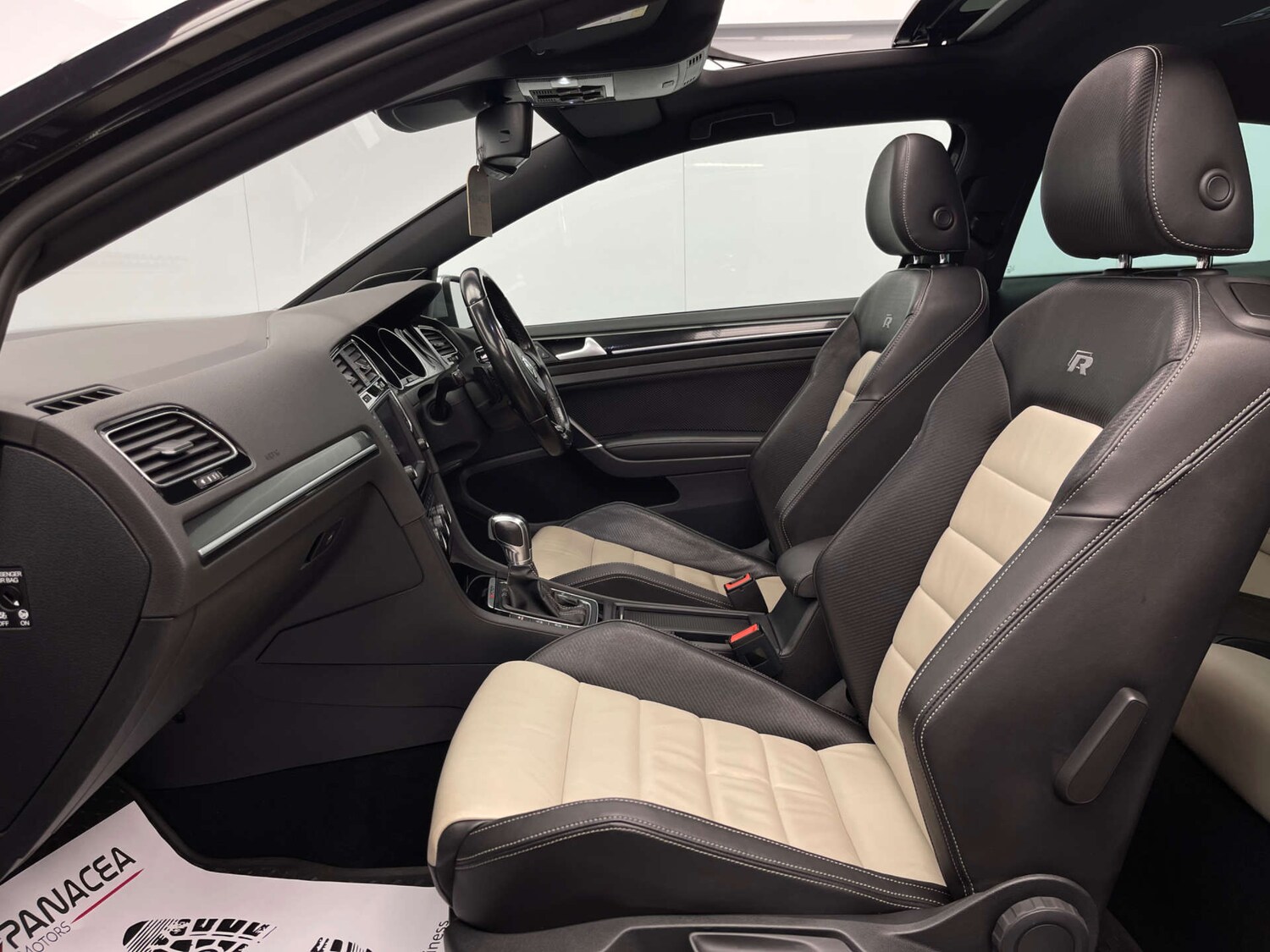 Used Volkswagen Golf 2016 for sale - 76829918: Photo 33