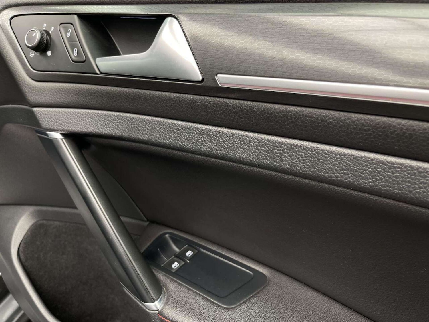 Used Volkswagen Golf 2017 for sale - 76363542: Photo 15