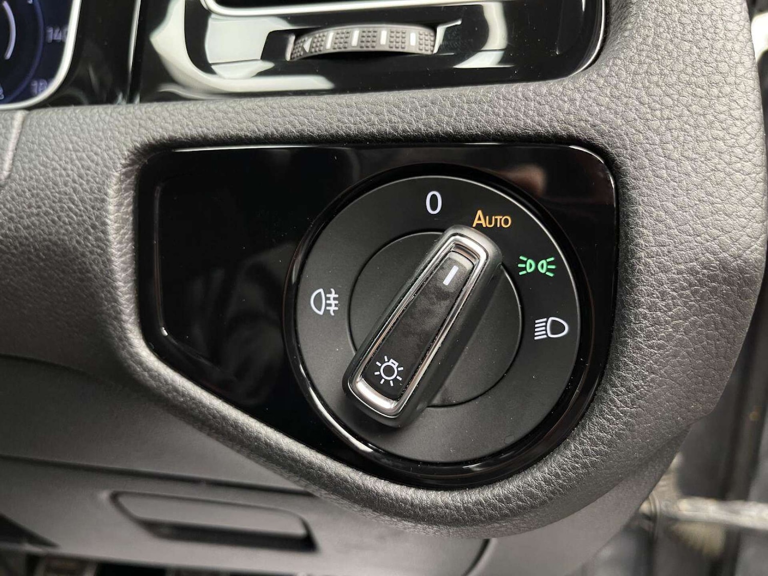 Used Volkswagen Golf 2017 for sale - 76363542: Photo 16