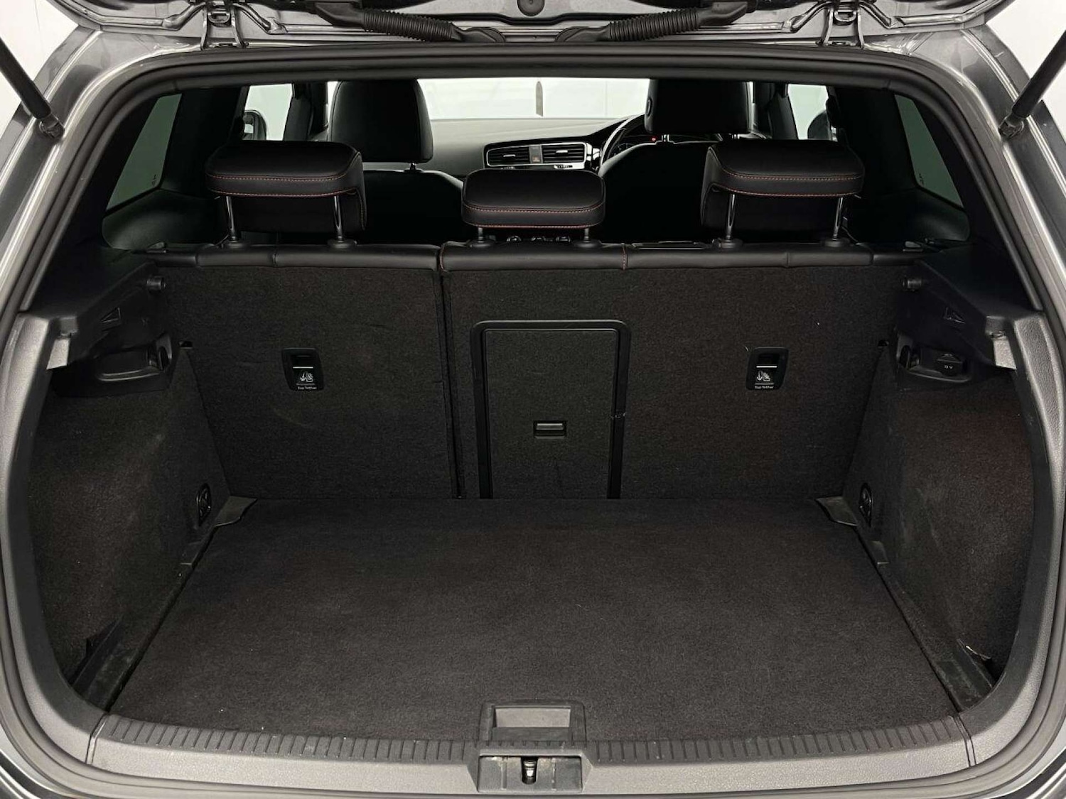 Used Volkswagen Golf 2017 for sale - 76363542: Photo 32