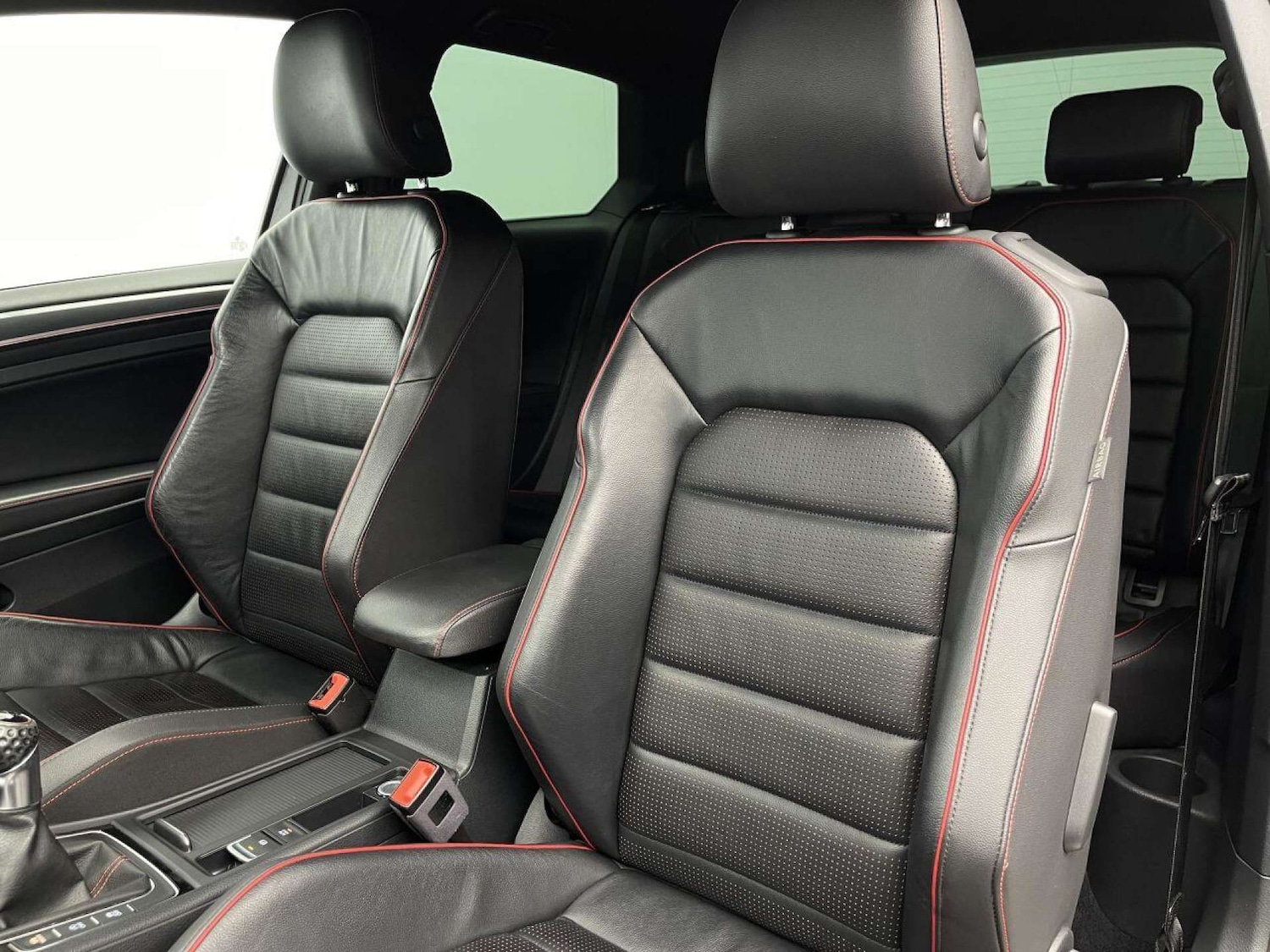 Used Volkswagen Golf 2017 for sale - 76363542: Photo 35