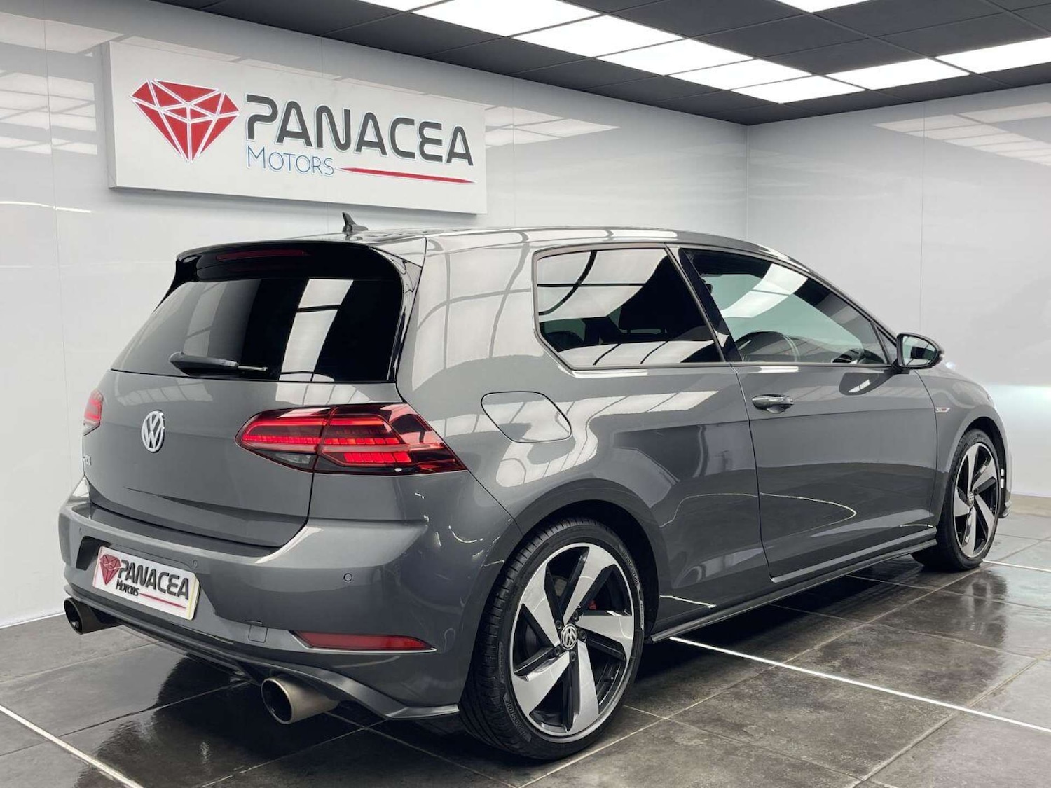 Used Volkswagen Golf 2017 for sale - 76363542: Photo 4