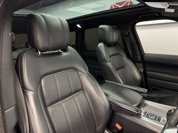Used Land Rover Range Rover Sport 2018 for sale - 76126418: Photo 11