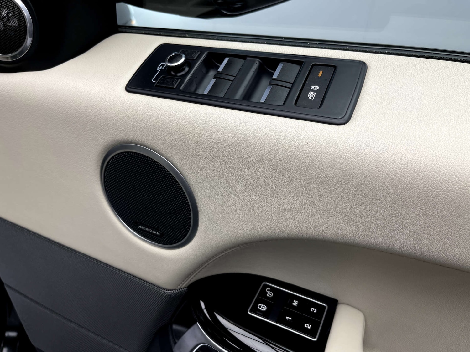 Used Land Rover Range Rover Sport 2015 for sale - 76491011: Photo 14