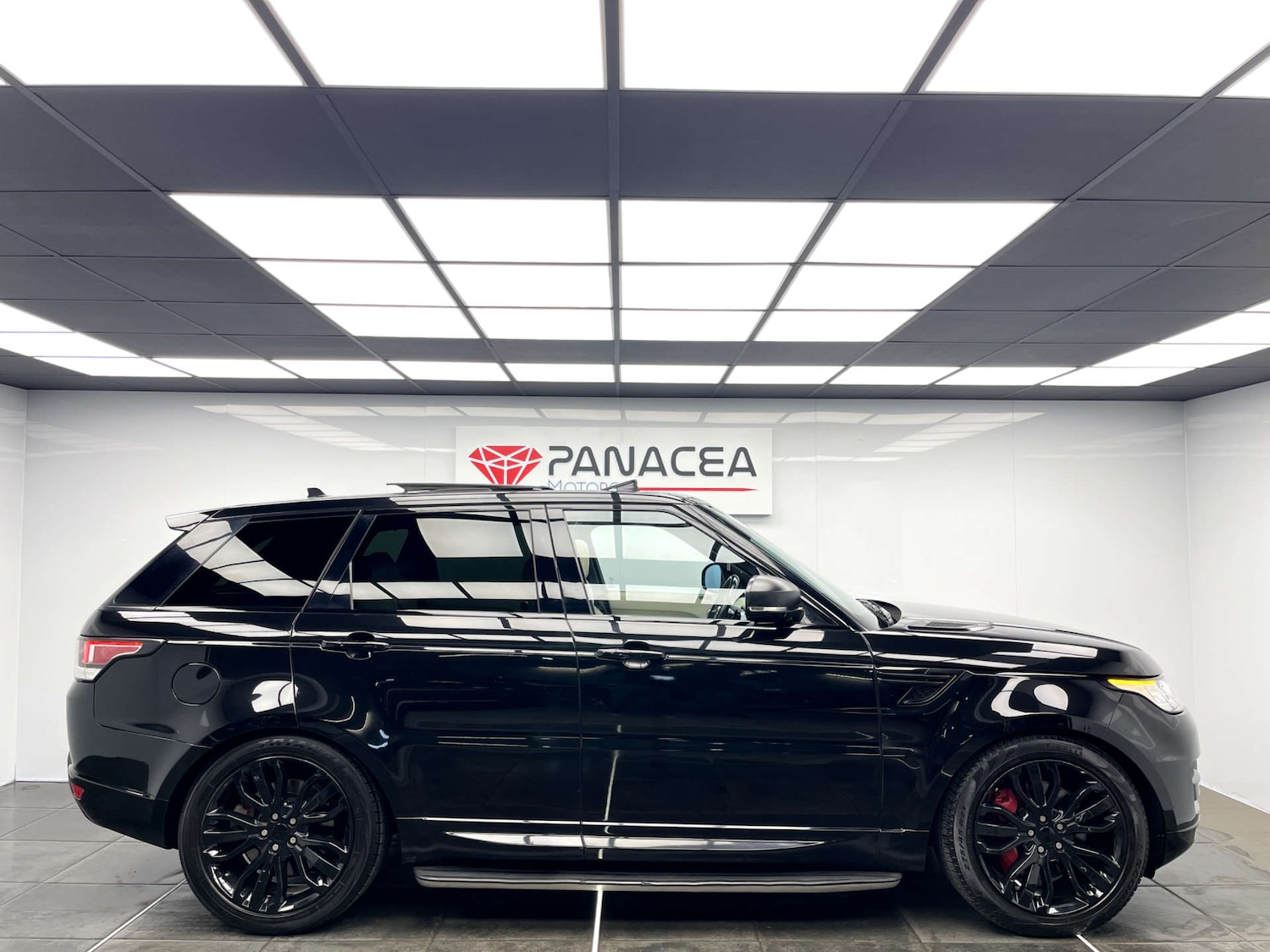 Used Land Rover Range Rover Sport 2015 for sale - 76491011: Photo 2