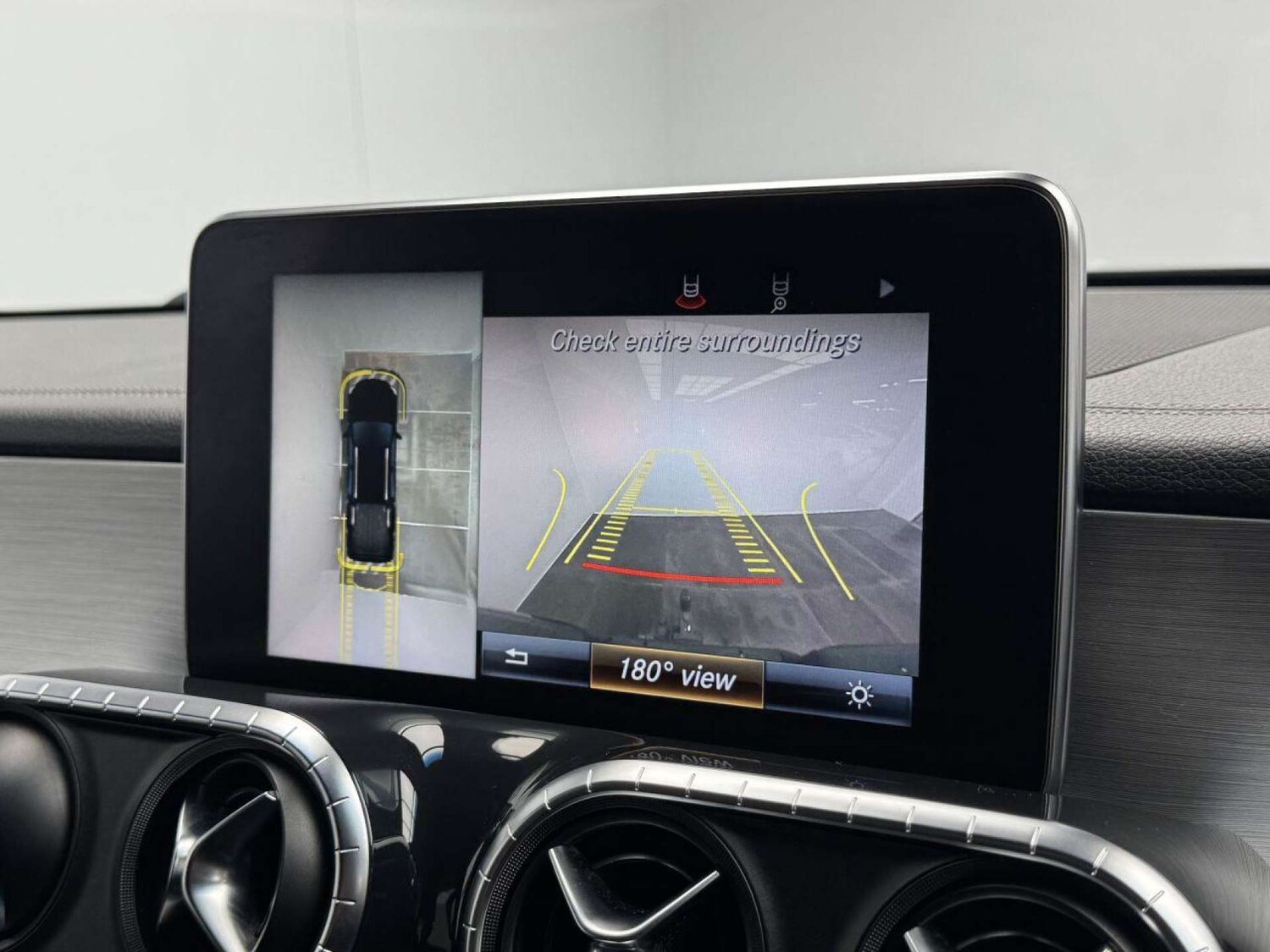 Used Mercedes-Benz X-Class 2018 for sale - 76126429: Photo 33