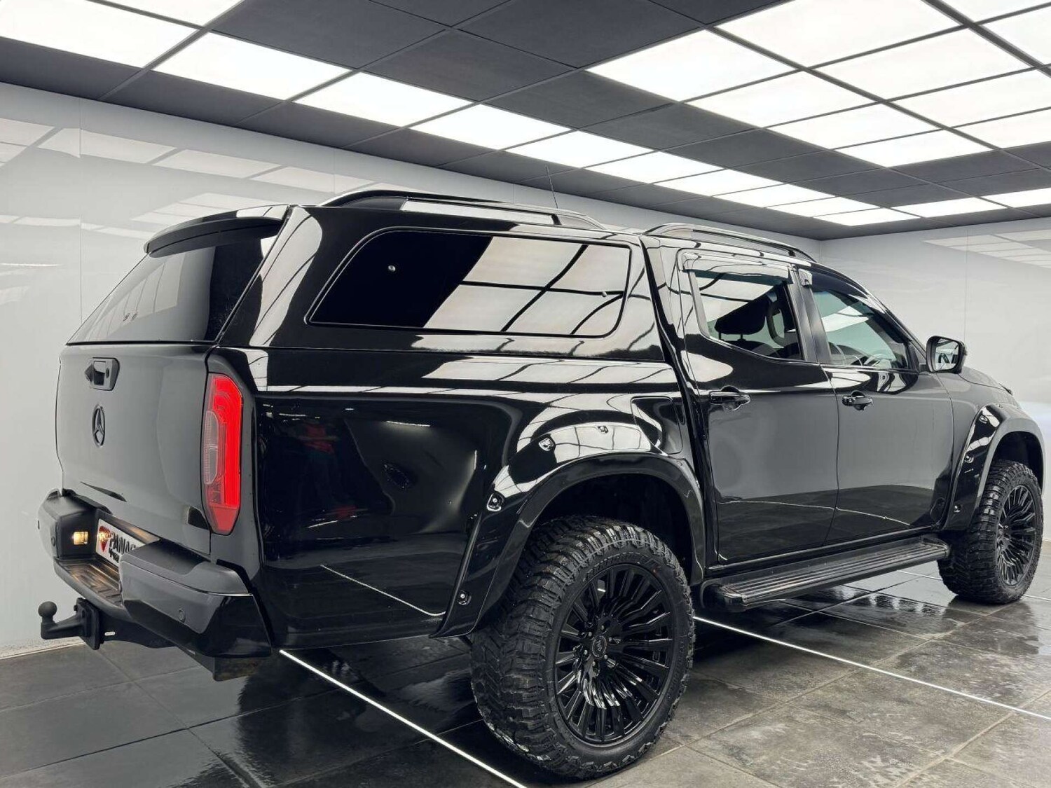Used Mercedes-Benz X-Class 2018 for sale - 76126429: Photo 8