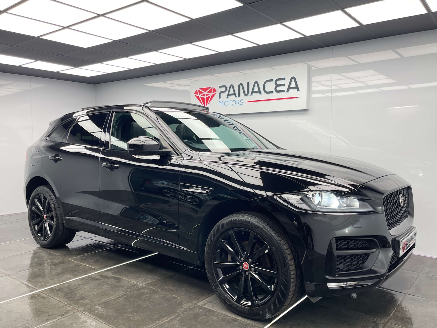 Used Jaguar F-Pace 2019 for sale - 77078998: Photo 4