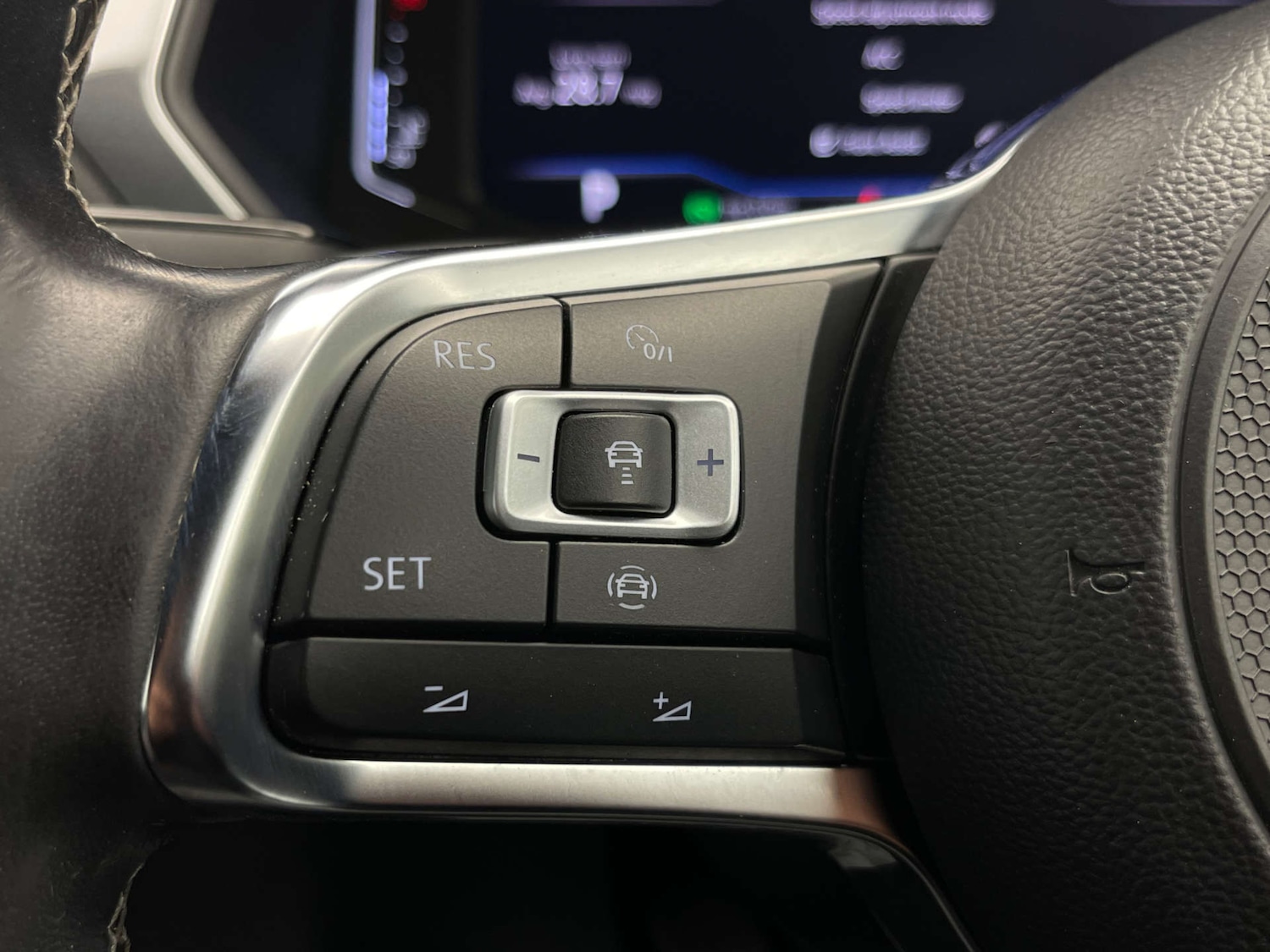 Used Volkswagen Tiguan 2019 for sale - 77606763: Photo 11