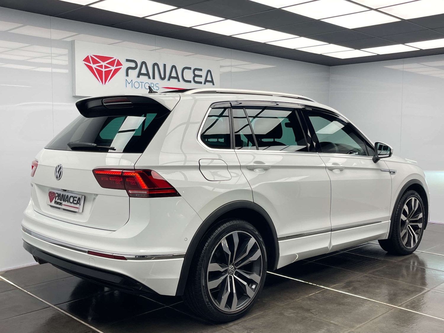 Used Volkswagen Tiguan 2019 for sale - 77606763: Photo 3