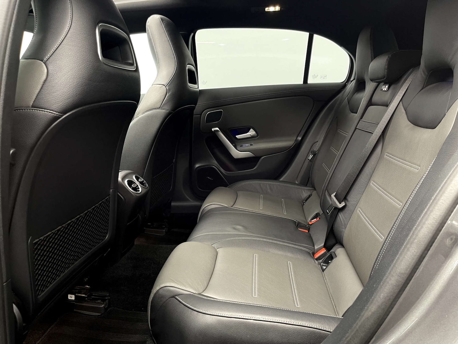 Used Mercedes-Benz A-Class 2019 for sale - 76694787: Photo 34