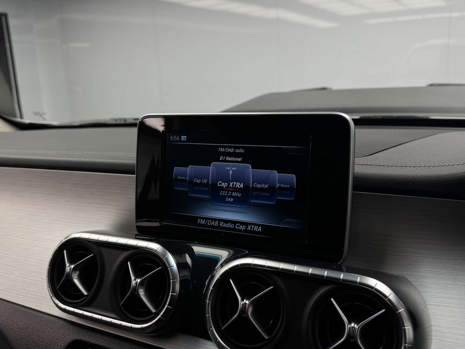 Used Mercedes-Benz X Class 2020 for sale - 76885180: Photo 15