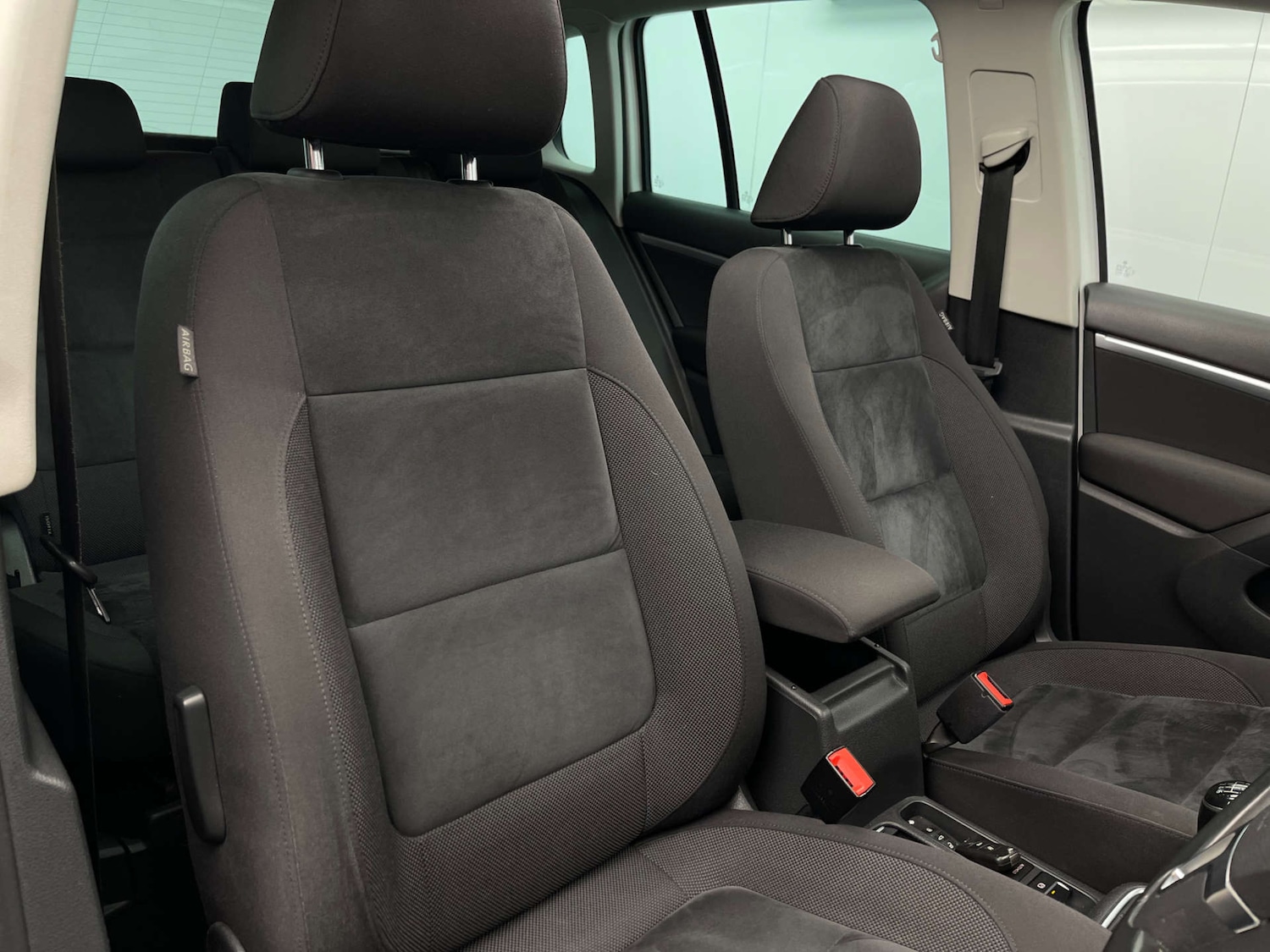 Used Volkswagen Tiguan 2016 for sale - 78198771: Photo 10