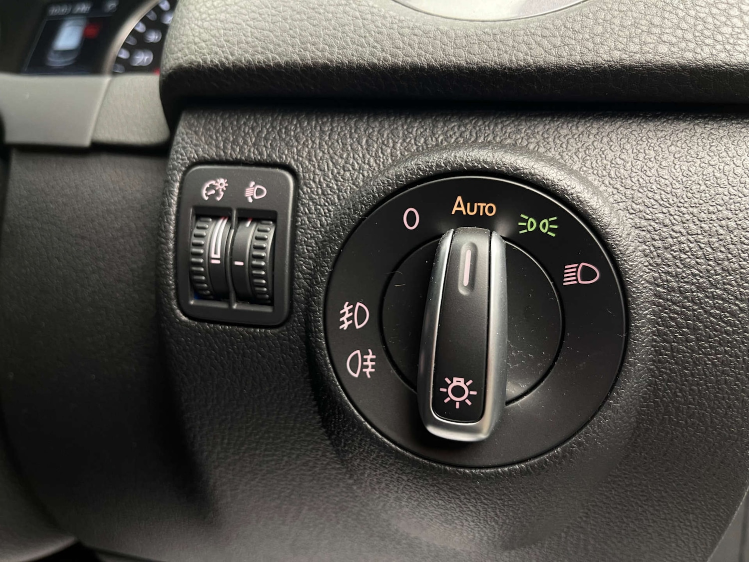 Used Volkswagen Tiguan 2016 for sale - 78198771: Photo 12