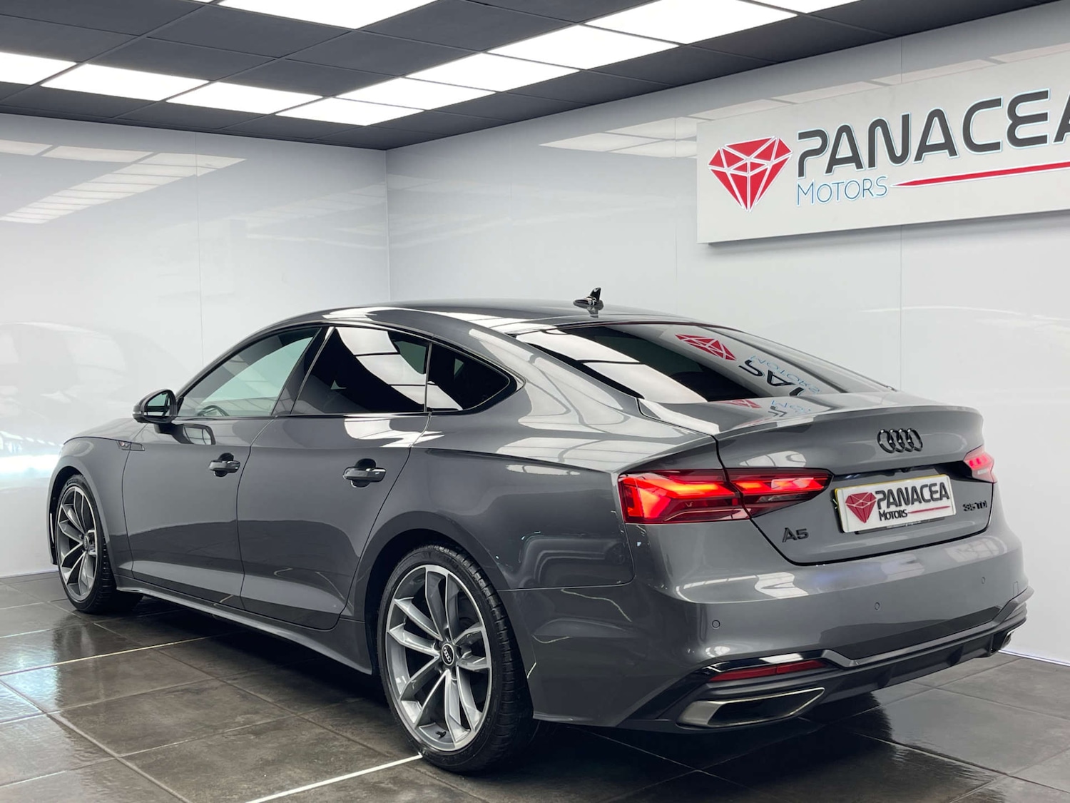 Used Audi A5 2021 for sale - 76363591: Photo 2