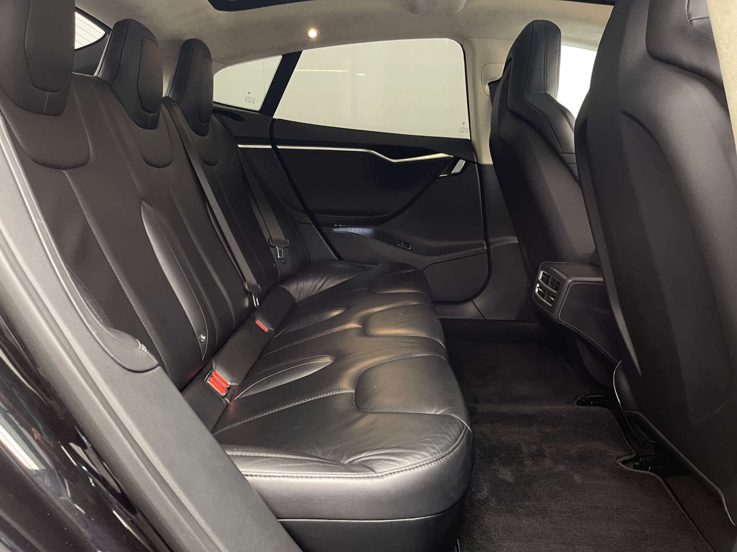 Used Tesla Model S 2016 for sale - 76393385: Photo 21