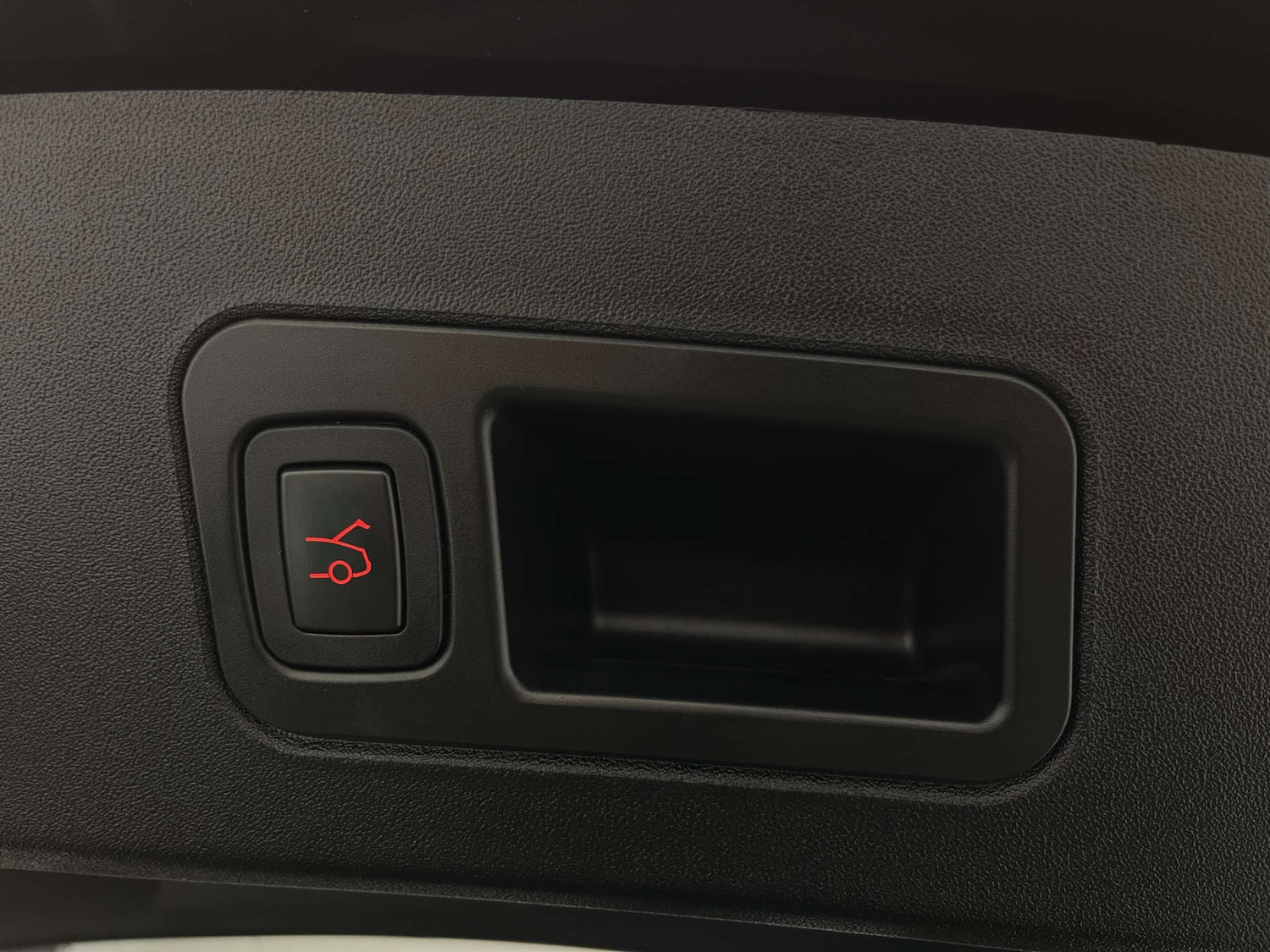 Used Tesla Model S 2016 for sale - 76393385: Photo 34