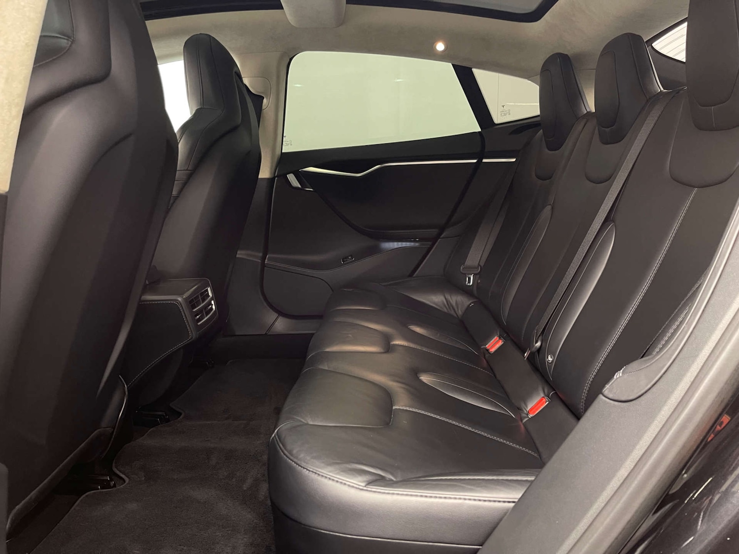 Used Tesla Model S 2016 for sale - 76393385: Photo 39